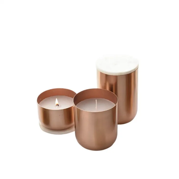 Hliníkový pohárek na svícen