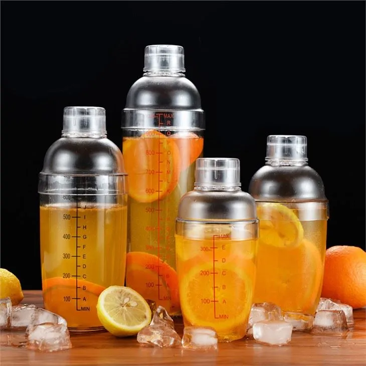 Jednoduchý plastový šejkr