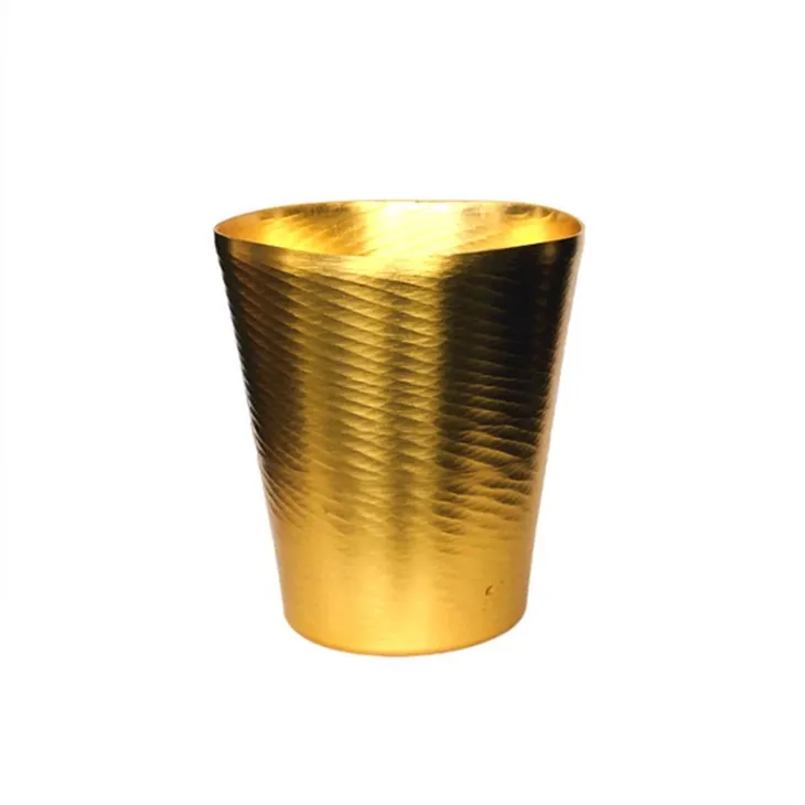 Rybí vzor hliníkový pohár