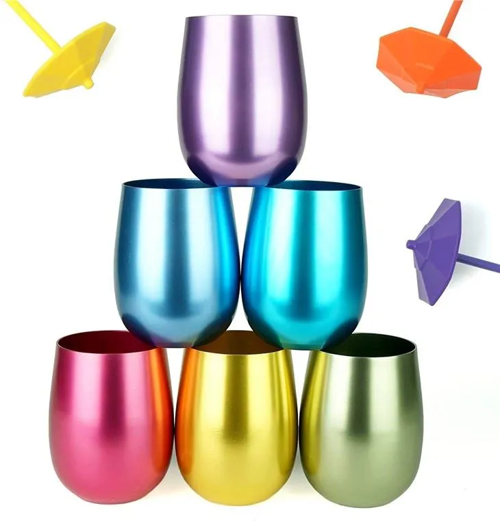 Recyklovatelný hliníkový pohárek ve tvaru vejce, odolný proti rozbití